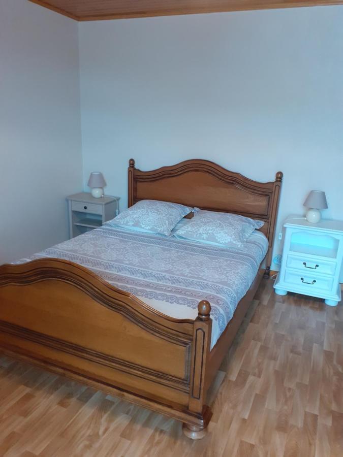 Villa Les Copains D'Abord Beaucroissant Esterno foto
