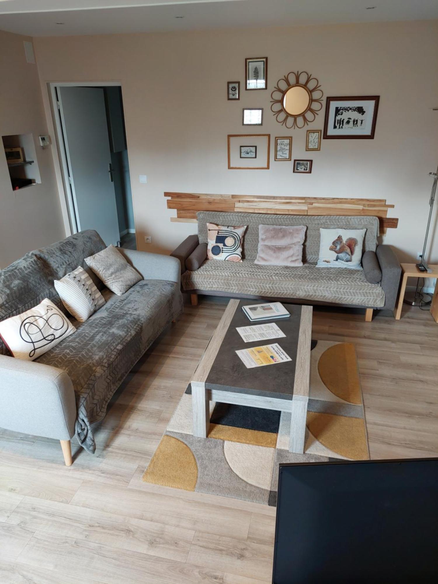 Villa Les Copains D'Abord Beaucroissant Esterno foto