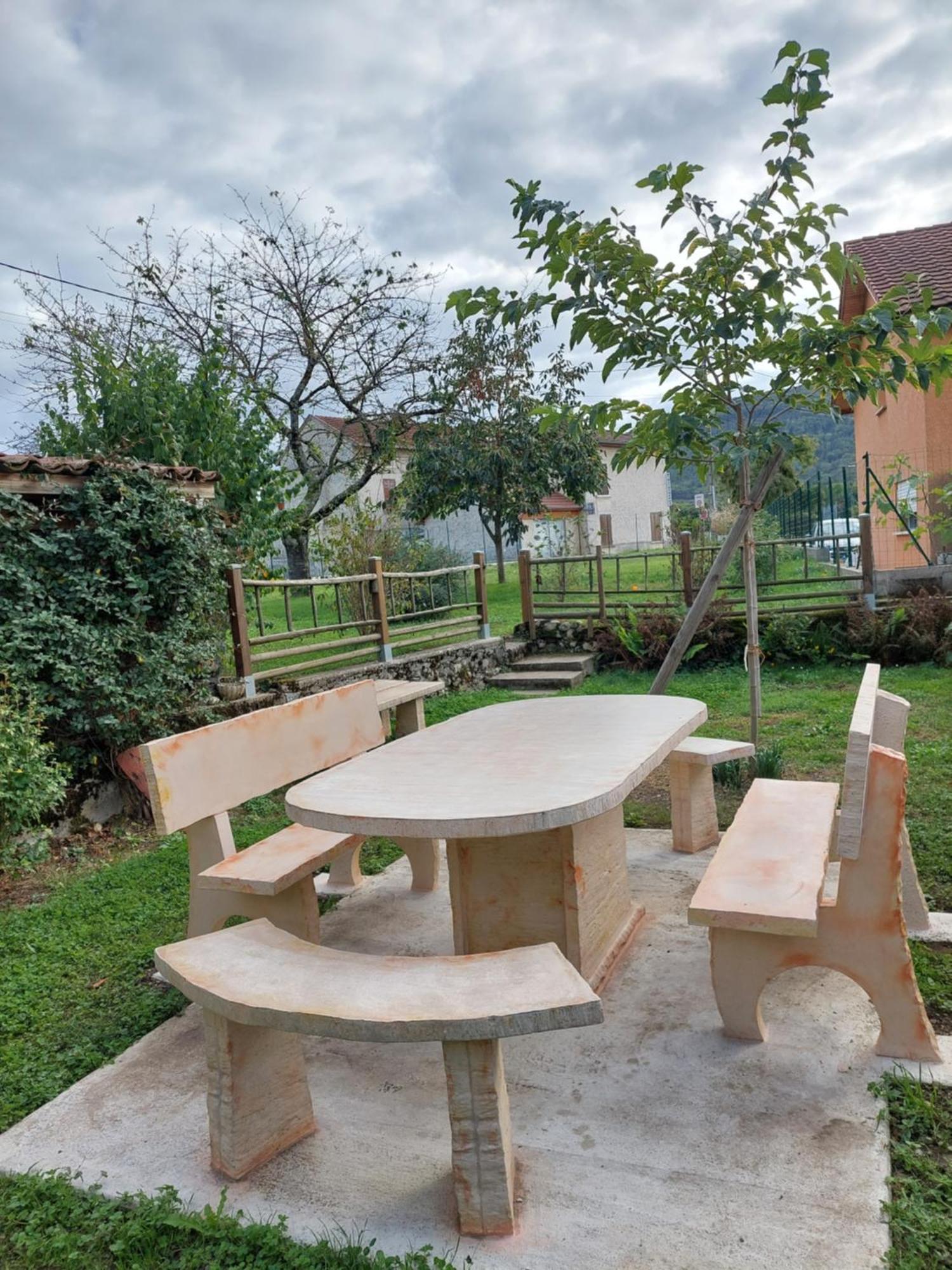 Villa Les Copains D'Abord Beaucroissant Esterno foto