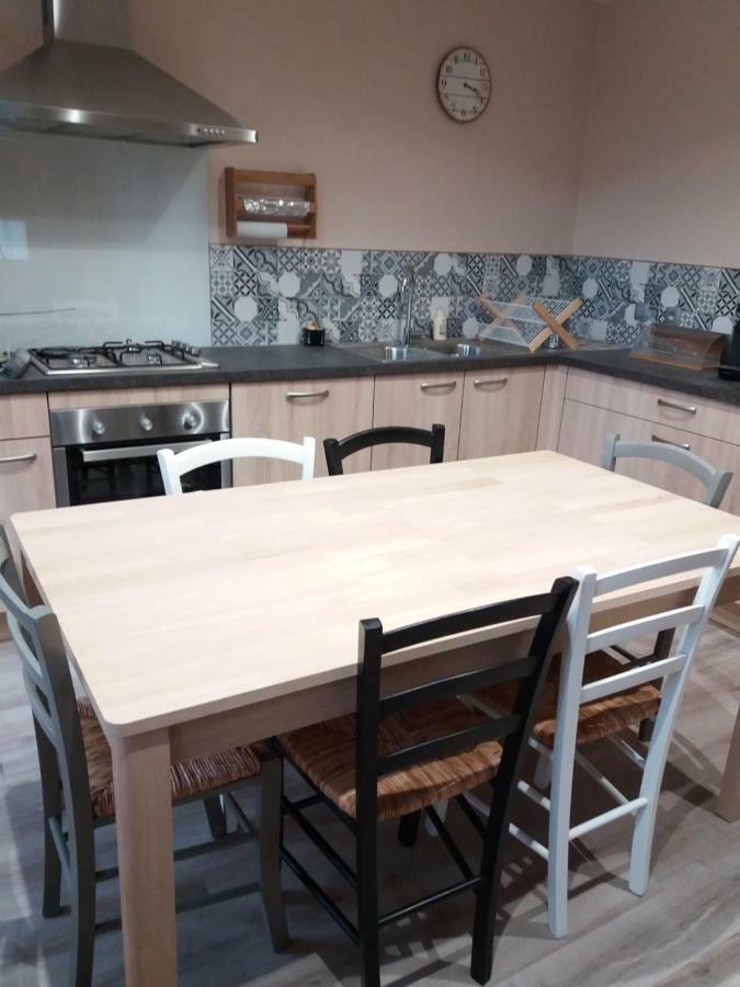 Villa Les Copains D'Abord Beaucroissant Esterno foto